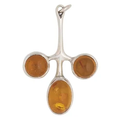 Outlet Waschbär Anhänger mit drei Bernsteinen.