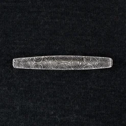 Waschbär Brosche »Ile de Gavrinis«.