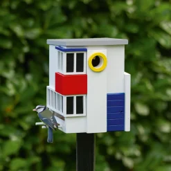 Sale Waschbär Futterstation und Nistkasten »De Stijl«.