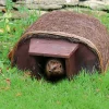 Hot Waschbär Igelhaus mit Tunnelzugang.