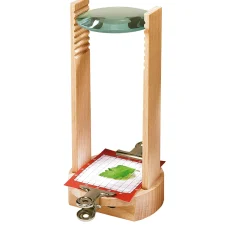 Outlet Waschbär Mikroskop aus Holz für Kinder.