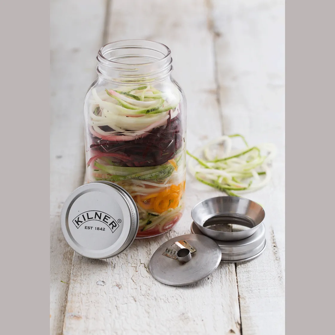 Discount Waschbär Spiralschneider mit Glas.